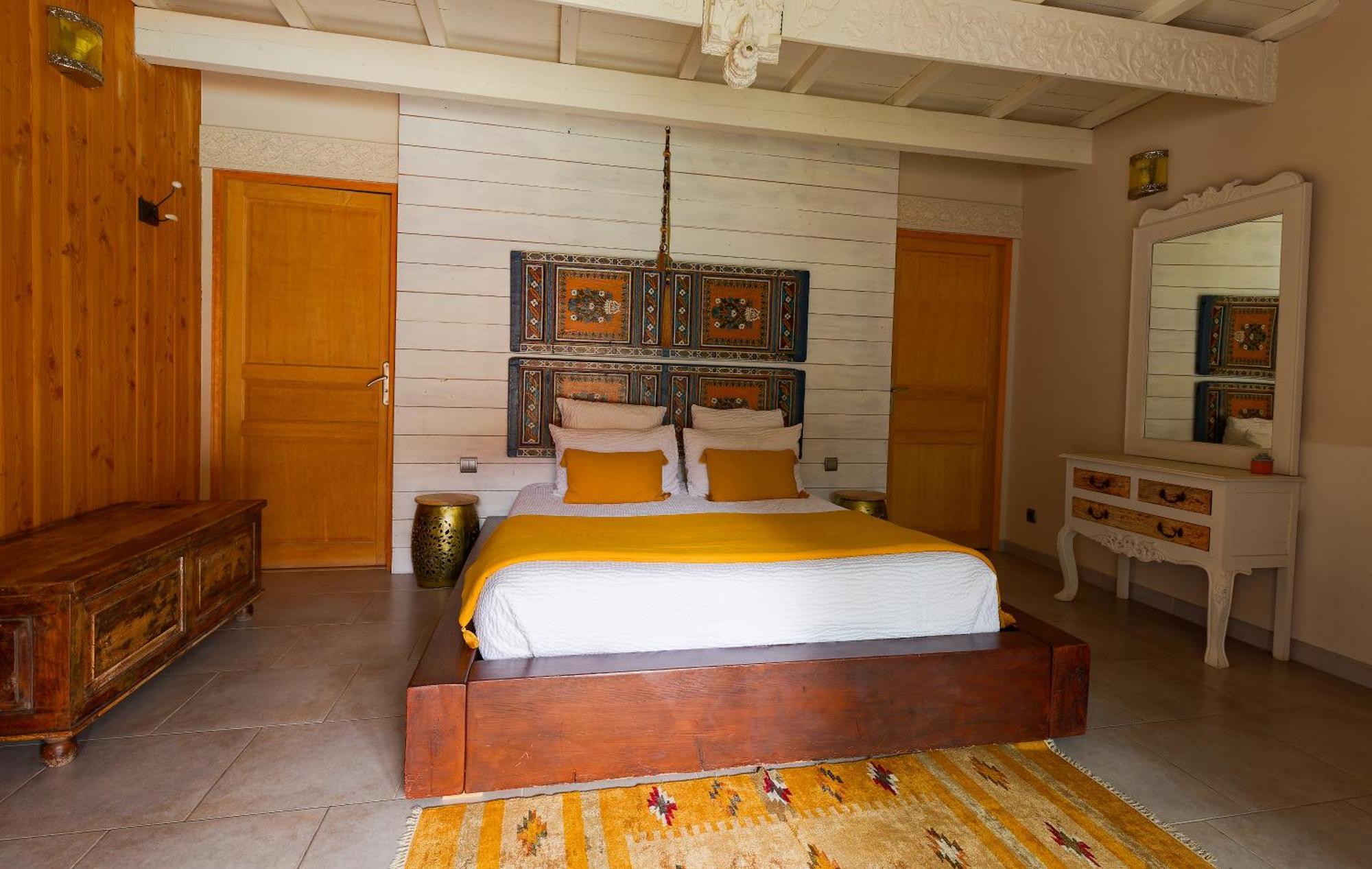 Couleurs Du Sud Bed & Breakfast Vallon-Pont-d'Arc Luaran gambar